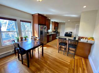 382 Morris Ave, Providence, RI 02906