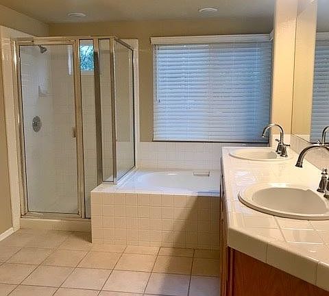 5th image of 10721 Ballystock Ct