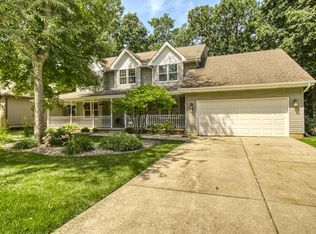 7024 Starling Dr, Schererville, IN 46375