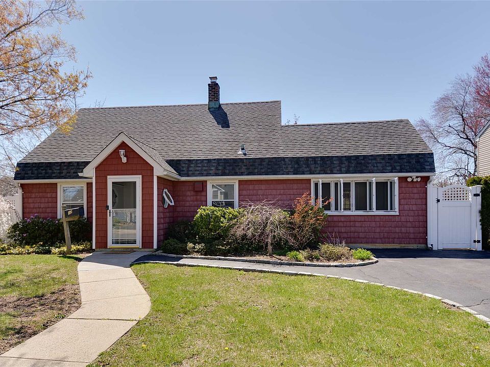 1st image of 12 Bell Ln