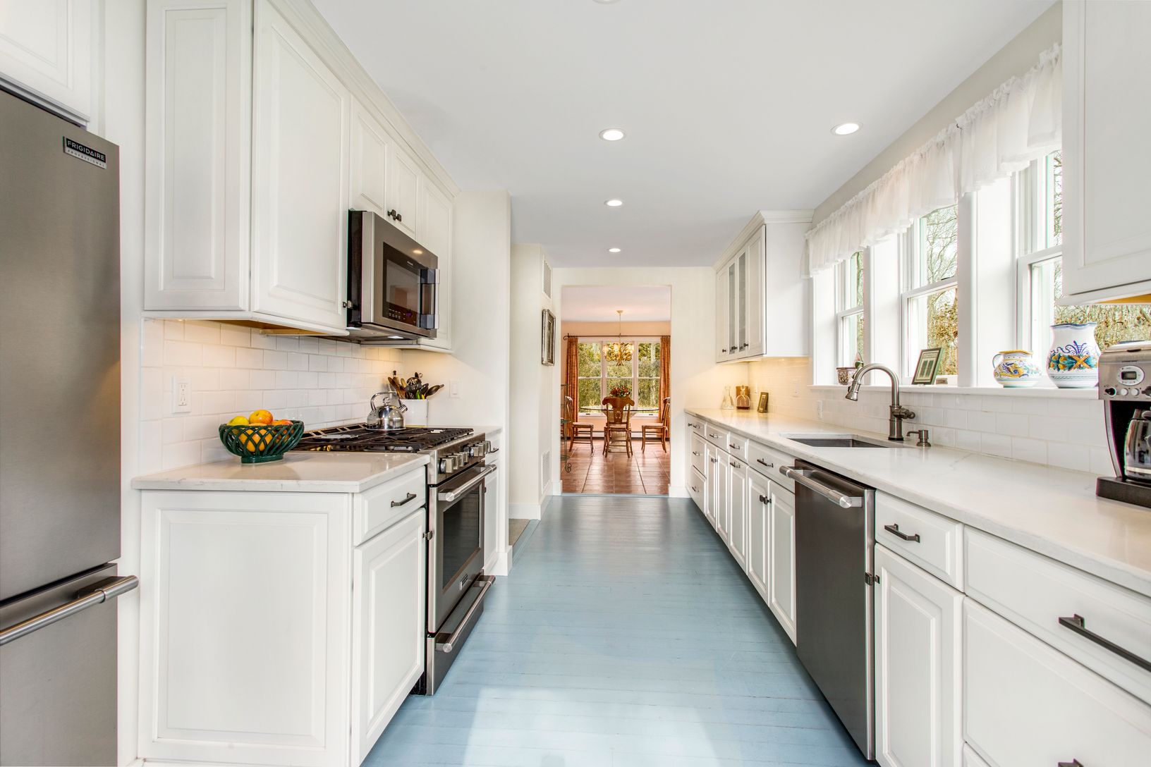 newly renovated kitchen