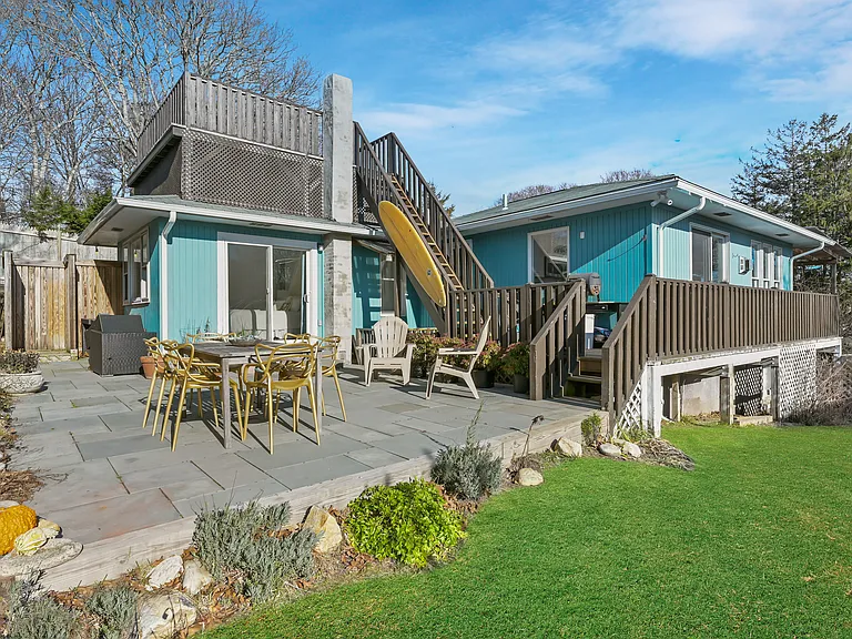 75 Bryan Rd — Photo 27