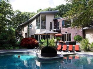 8 Needham Rd, Lynnfield, MA 01940