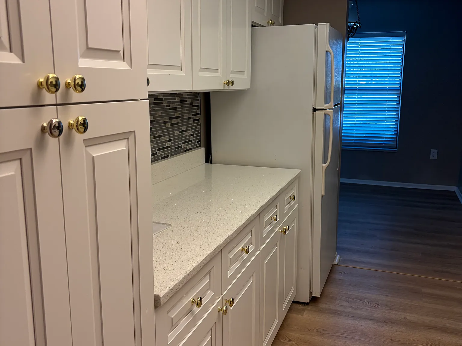 2 bed, 948 sqft, $1,750 — Photo 2
