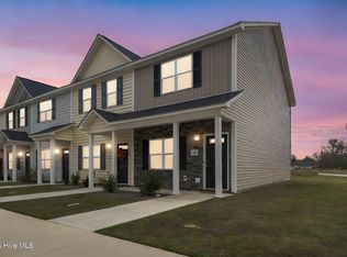 100 Jaydn Dr E, Jacksonville, NC 28546