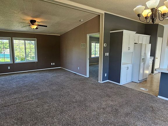 2nd image of 510 S Circle Dr APT A
