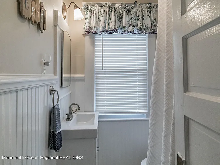 51 Seadrift Ave — Photo 18