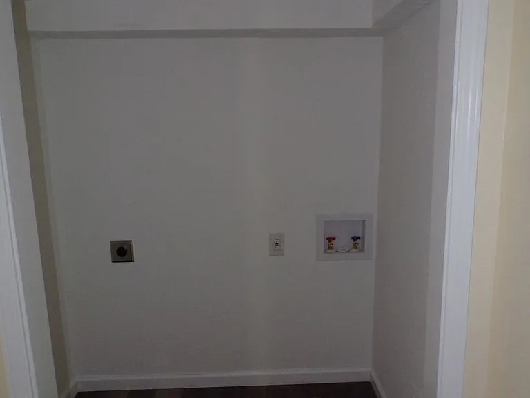 1214 NW Lincoln Ave — Photo 9