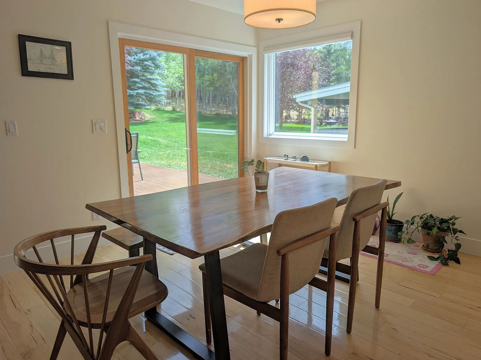 4 bed, 2436 sqft, $6,000 — Photo 3