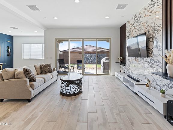 4th image of 9341 W SELLS Drive