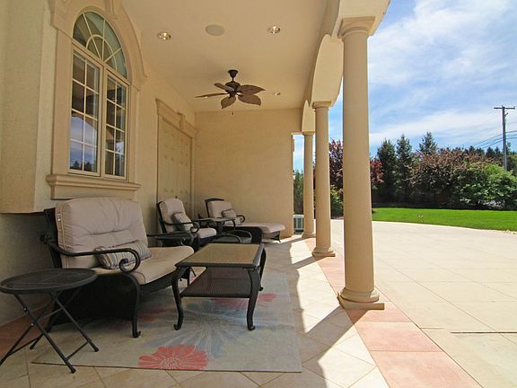 4th image of 3725 Carrington Cir