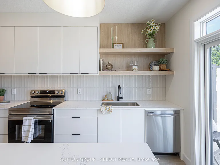 233 Upper Queen St #18 — Photo 21