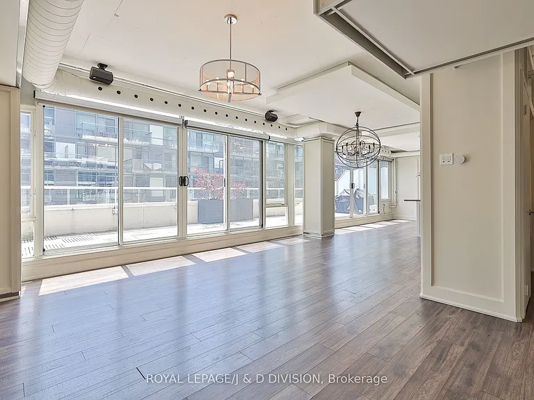 32 Stewart St #705 — Photo 20