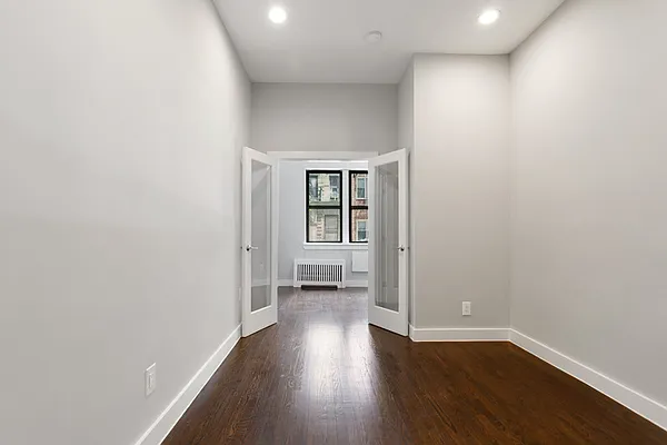 Rented by Cooper & Cooper Real Estate | media 2