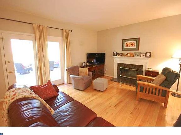 5th image of 99 Ramblewood Dr
