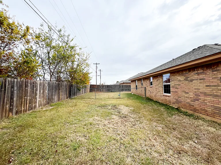 1213 Cinch Dr #A — Photo 34