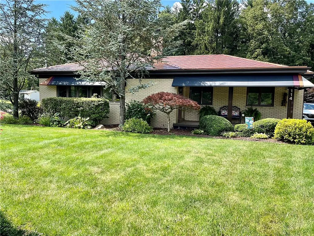 114 Wiggins Ln photo 1