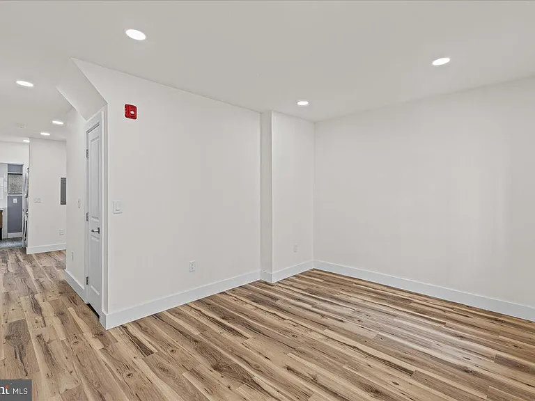 1222 Chancellor St #2 — Photo 9
