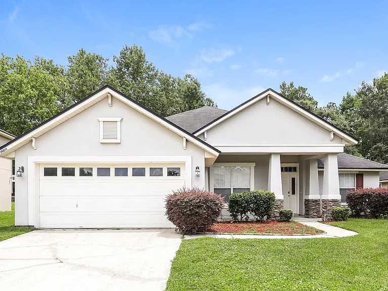 14081 Bradley Cove Rd — Photo 1