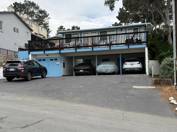 851 Lyndon St, Monterey, CA 93940