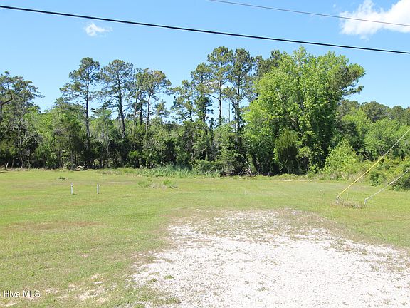 3rd image of 223 Bear Creek Rd