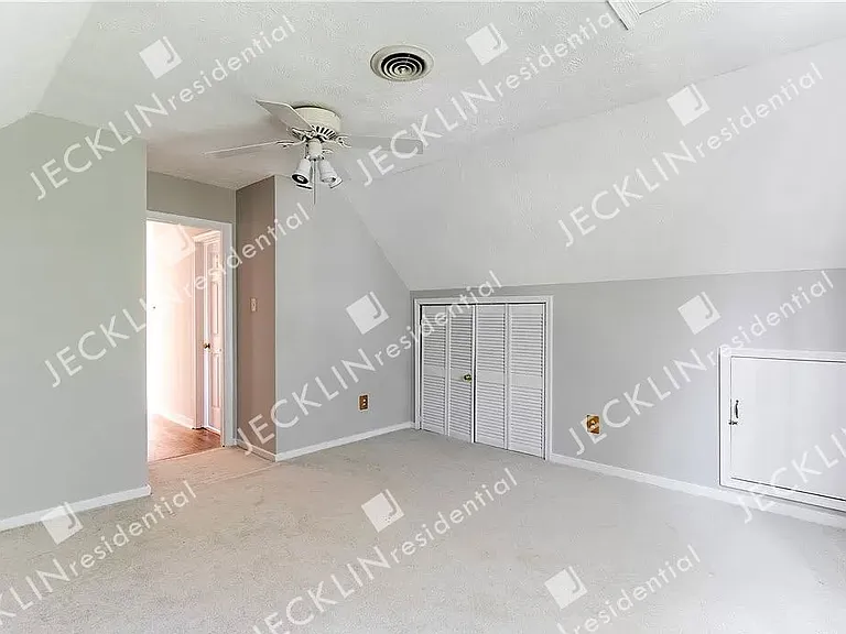 4670 Rollingwood Ln — Photo 42