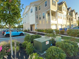 246 Park Ln, Dunellen, NJ 08812
