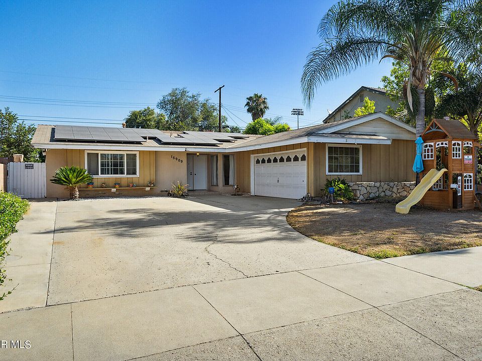 1st image of 15909 Sunburst St