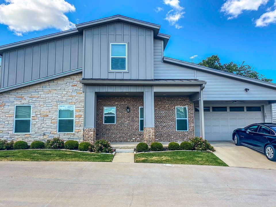 1st image of 401 Bosque Blvd #107