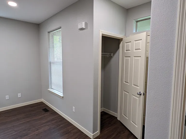 2610 NE 88th Pl — Photo 15