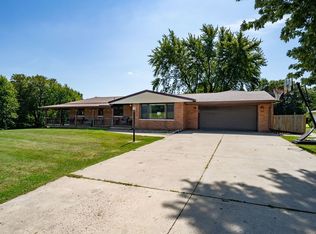 25857 Toboggan Ave, Hopedale, IL 61747