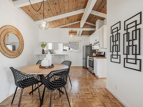 3rd image of 148 Ridgeway Ave