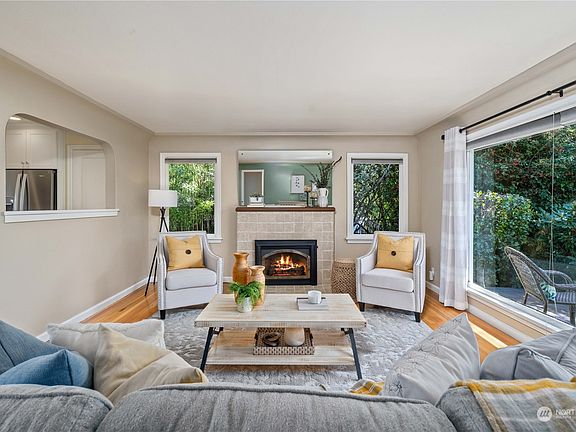 4th image of 4409 N 10th
