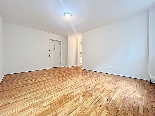 2nd image of 148 Parkside Ave APT 2B