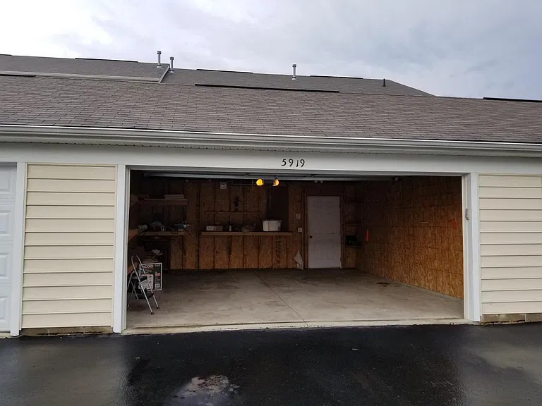 2 Car Garage