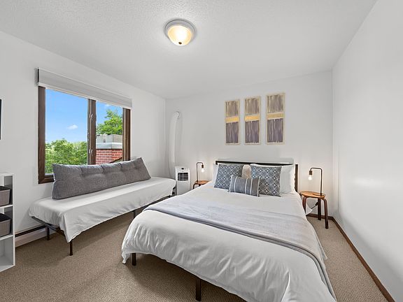 3rd image of 130 7th Ave SE #1