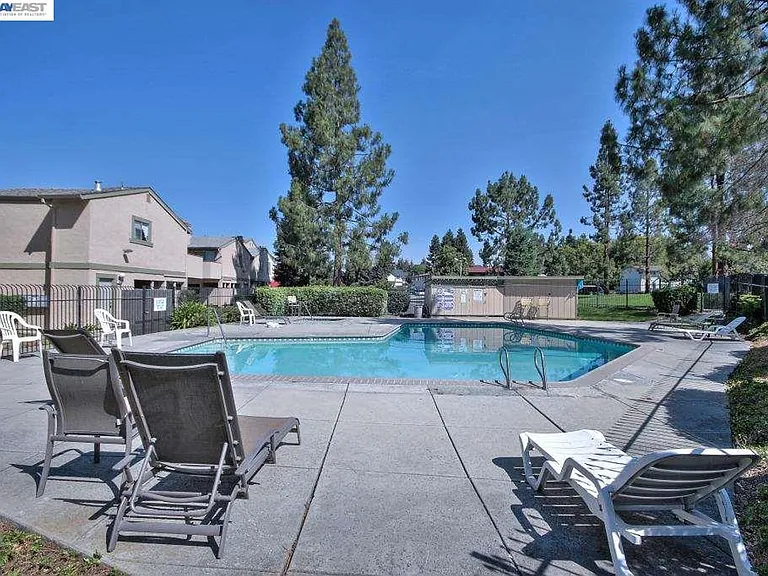 46937 Lundy Ter — Photo 7