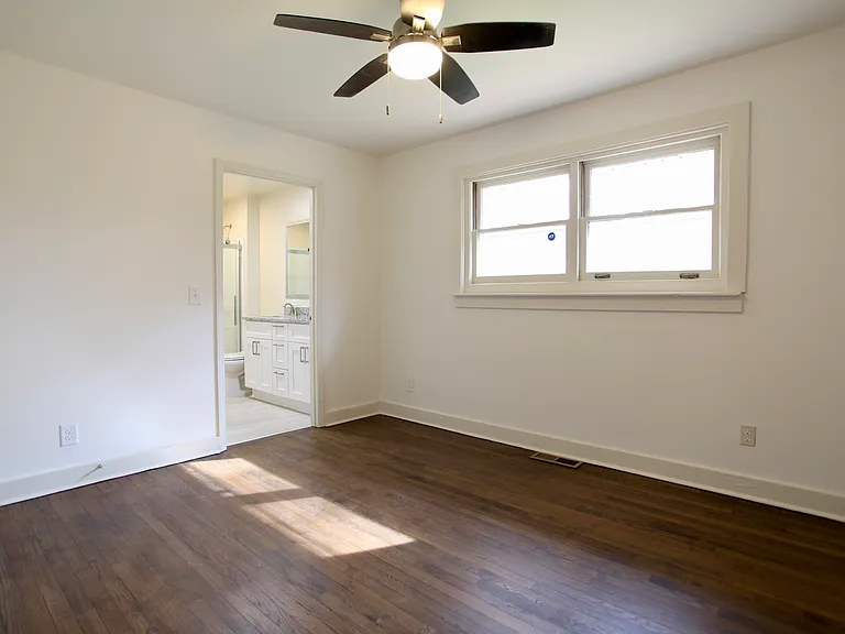 2714 Shamrock Dr — Photo 16
