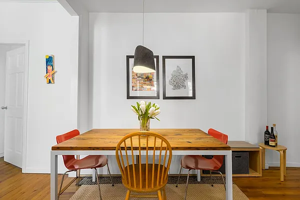 Sold by Poljan Properties Inc. | media 13