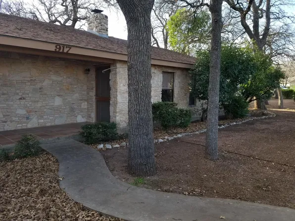 917 E Highway St #B, Fredericksburg, TX 78624
