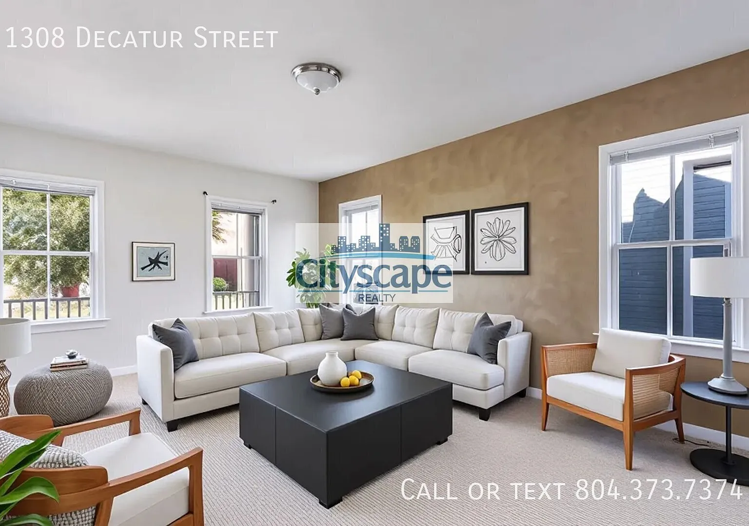 Beautiful Home In Historic Manchester District — Photo 2