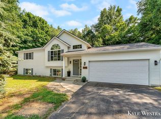 3078 Root Ct, Cedar Springs, MI 49319