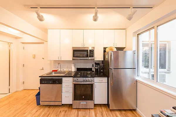 Rented by The Downtown LLC | media 30