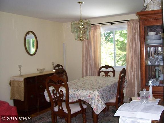 4th image of 14218 Chadwick Ln