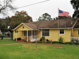 204 S 5th St, Alvin, TX 77511