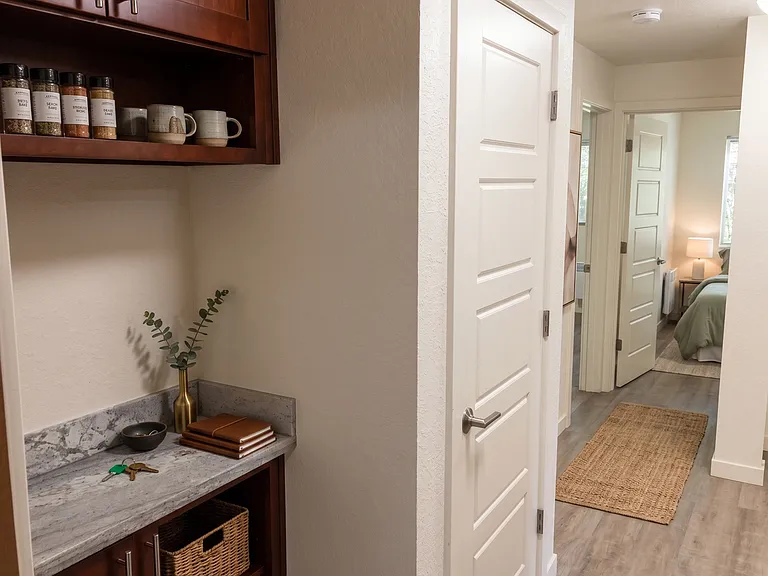 8732 Phinney Ave N #B1 — Photo 8