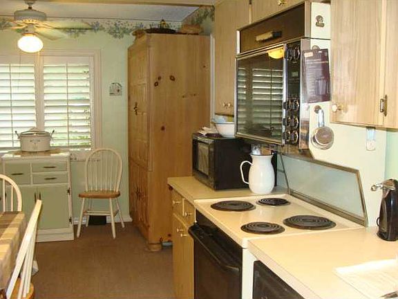 5th image of 8382 Sandberry Blvd