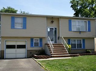 39 Willow St, South Amboy, NJ 08879
