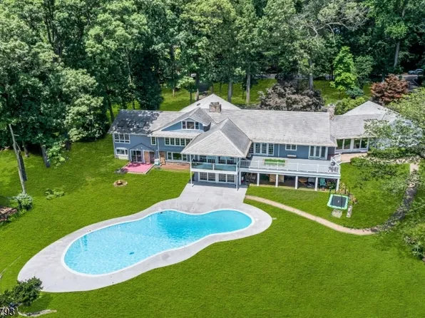 44 Hillcrest Rd, Bridgewater Twp., NJ 08836