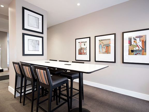 Our renovated lobby is the perfect place to catch up with friends or knock out some work.